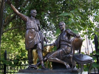 Памятник И.Ильфу и Е.Петрову в Одессе